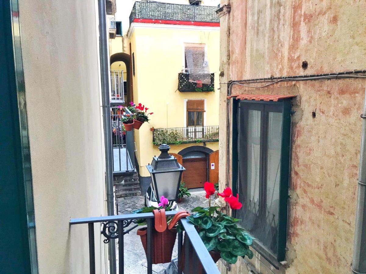B&B Salerno In Centro Exteriör bild