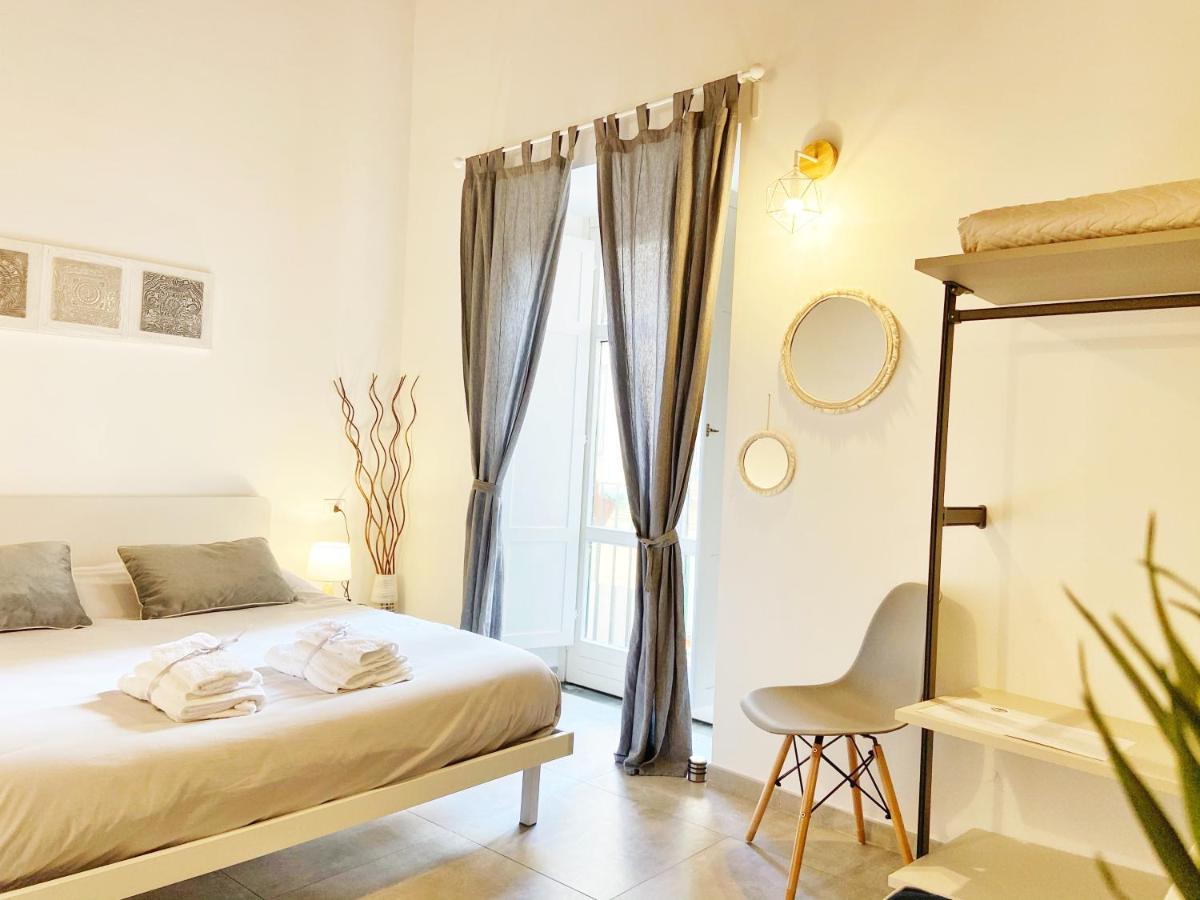 B&B Salerno In Centro Exteriör bild